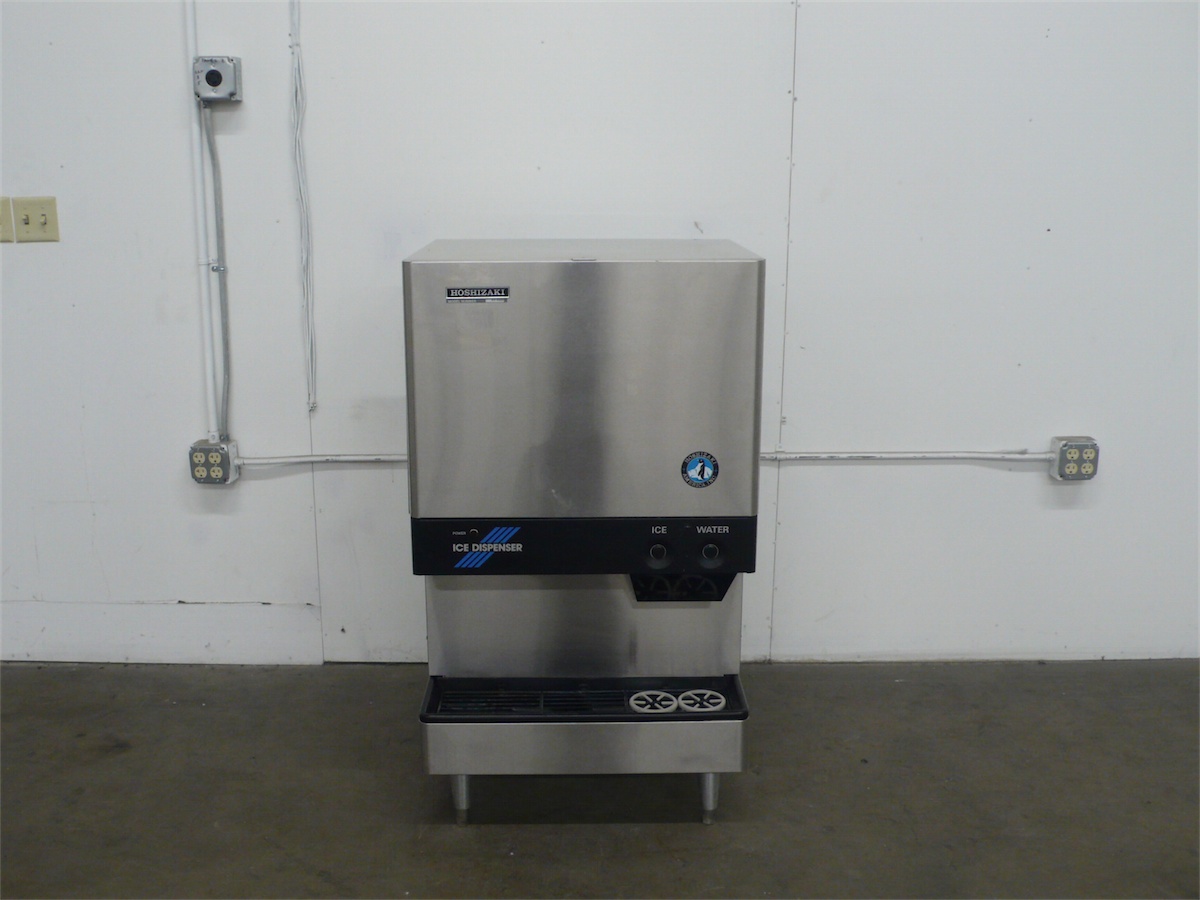 Hoshizaki DCM450BAE 450 lb Cubelet and Water Dispenser Countertop Ice