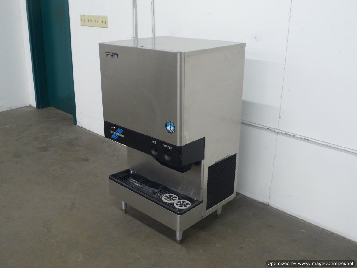 Hoshizaki DCM-500BAF 500 lb Cubelet and Water Dispenser Countertop Ice ...